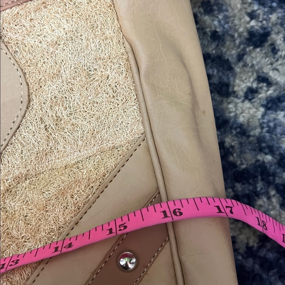 Elegant Tan Women's Bag with Bow Accent Gambas Craft Bohemian NWT - Picture 12 of 14